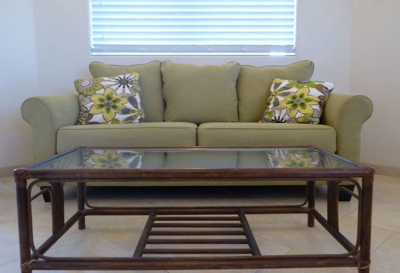 בית מלון כפרי Lai Nani Resort