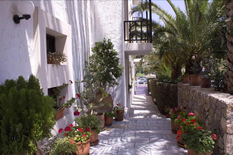 בית מלון כפרי Lena Beach