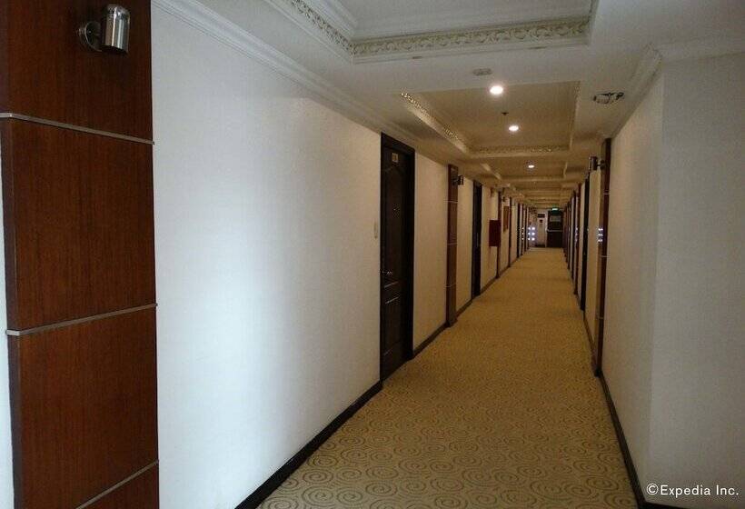 هتل Lido De Paris