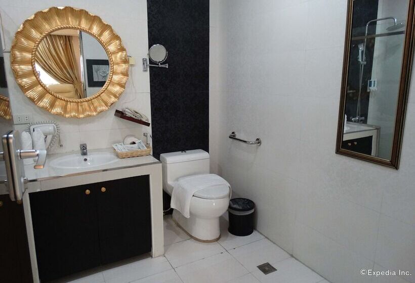 هتل Lido De Paris