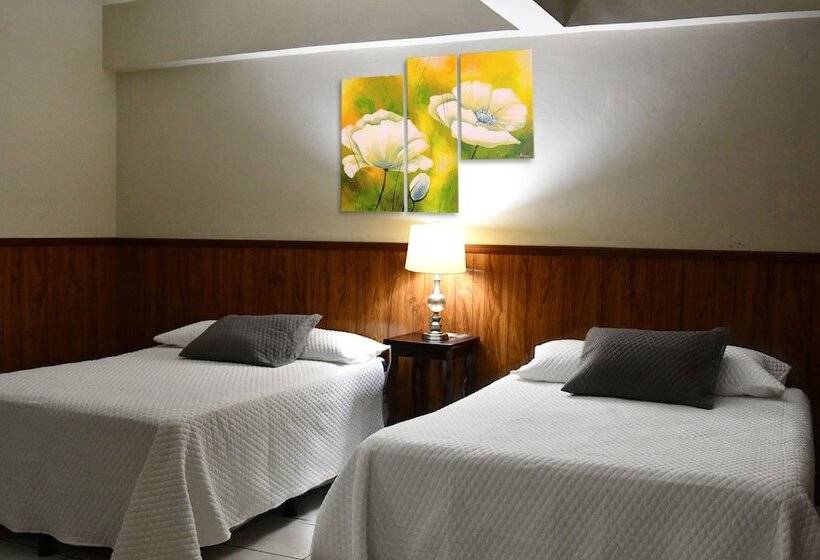 Отель Manantiales El Salvador