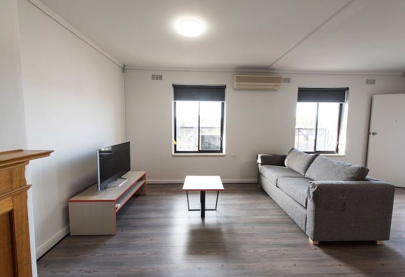 호텔 Nightcap At Rose & Crown