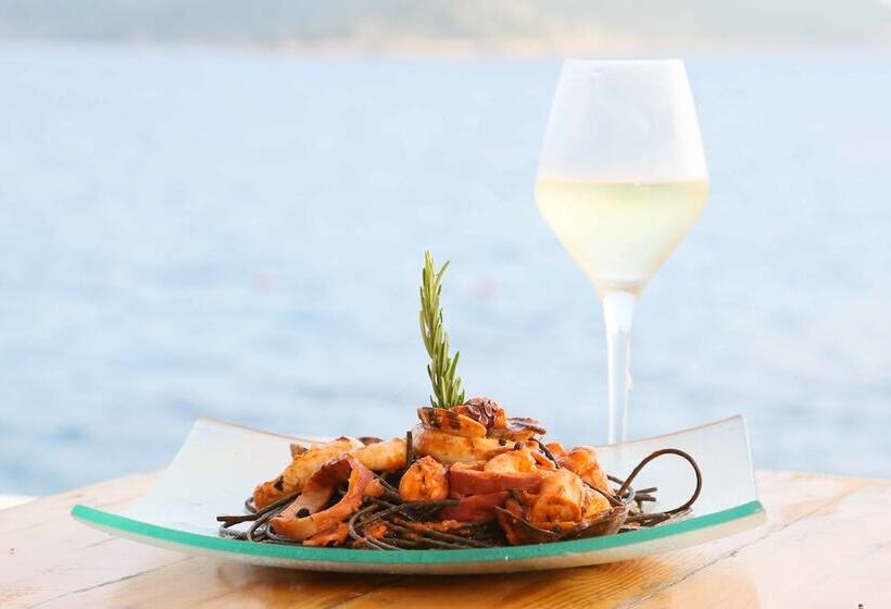 Отель Nur Beach