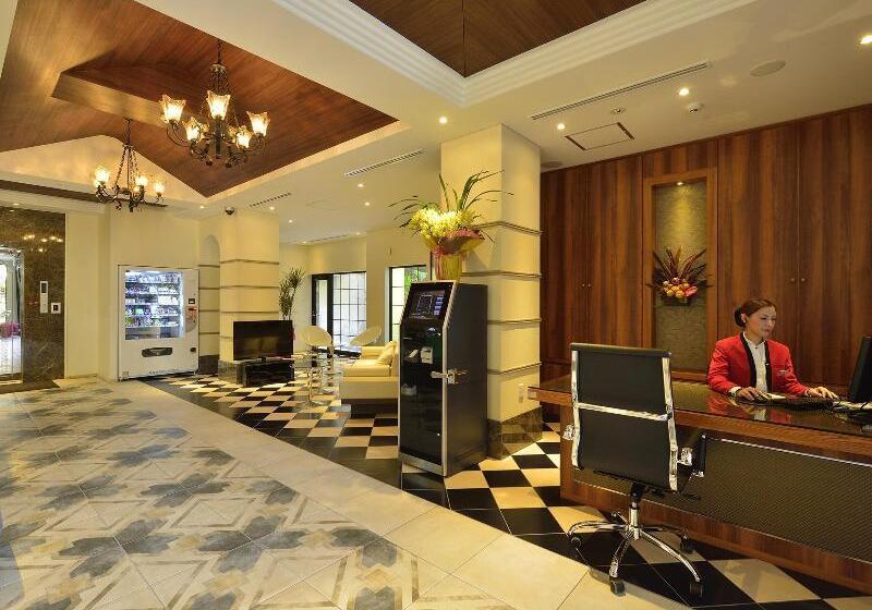 호텔 Kariyushi Lch. Izumizaki Kencho Mae