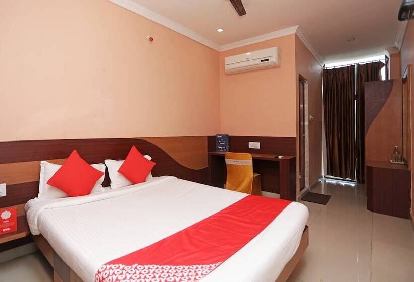فندق Oyo Rooms Nayapalli