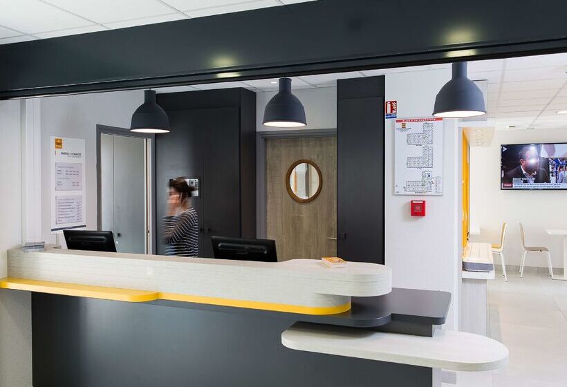 בית מלון כפרי Premiere Classe Chartres Sud  Barjouville