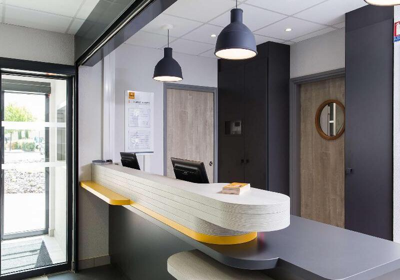 בית מלון כפרי Premiere Classe Chartres Sud  Barjouville