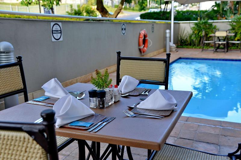 Отель Road Lodge Umhlanga Ridge