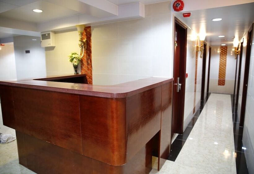 هتل Sandhu Guest House