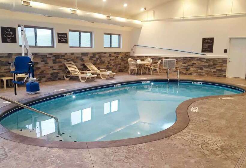 فندق Sleep Inn & Suites Belmont   St. Clairsville