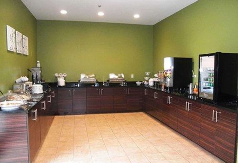 فندق Sleep Inn & Suites Belmont St. Clairsville