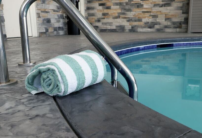 فندق Sleep Inn & Suites Belmont   St. Clairsville