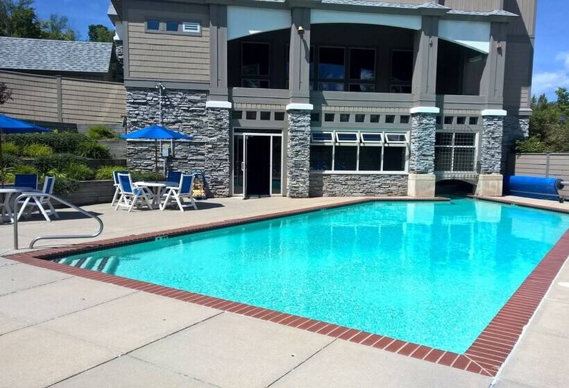 ホテル Okemo Mountain Condo