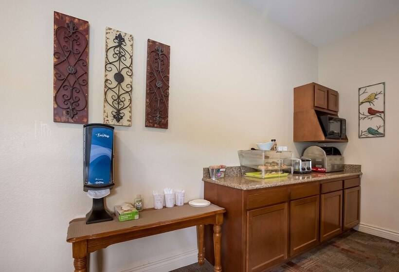 Surestay Hotel By Best Western Whittington Rend Lake