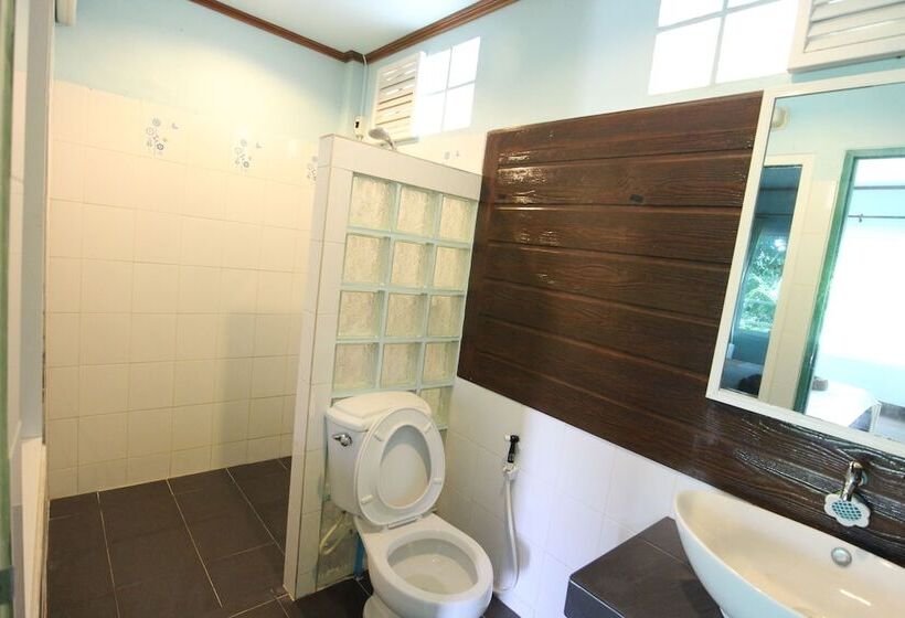 Отель Tara Inn At The Rock