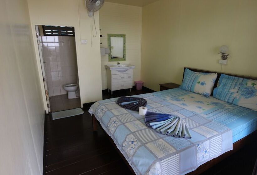 Отель Tara Inn At The Rock