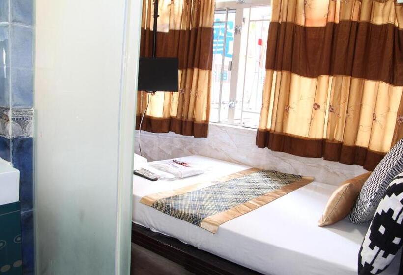 هتل Temple Street