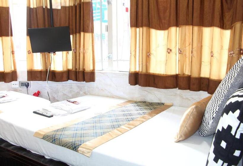 هتل Temple Street