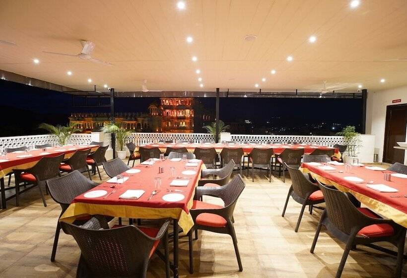 호텔 The Lake View Palace