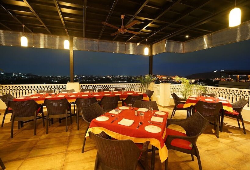 호텔 The Lake View Palace