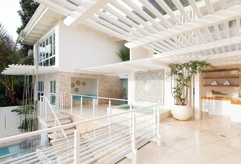 فندق The Retreat Costa Rica   Wellness Resort & Spa