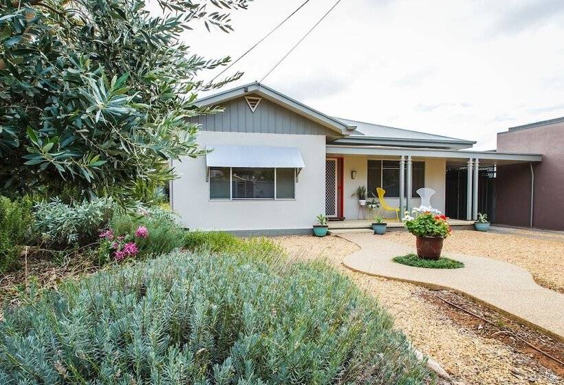 Indulge Homes   77 Olive