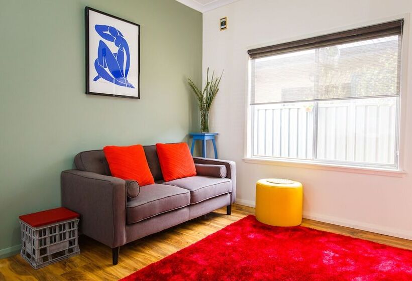 Indulge Homes   77 Olive