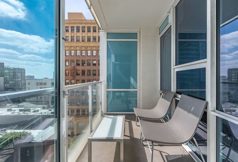 Level Los Angeles   Downtown South Olive