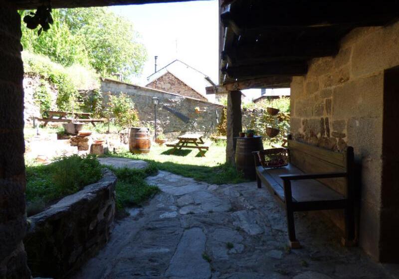 פנסיון La Posada De Pedrazales