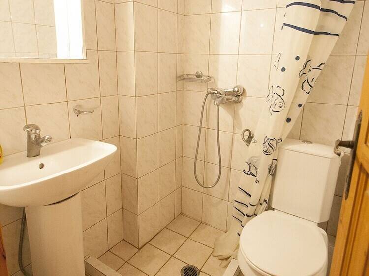 פנסיון Laura Skiathos