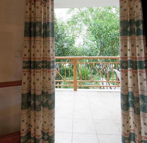 פנסיון Laura Skiathos