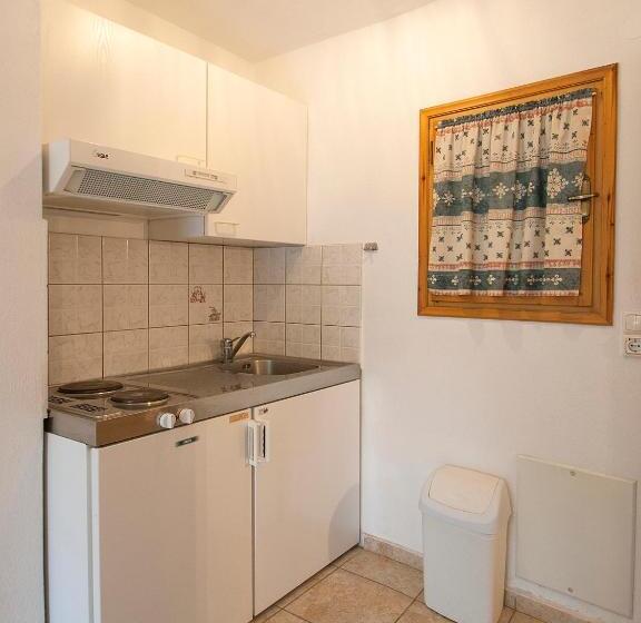 פנסיון Laura Skiathos