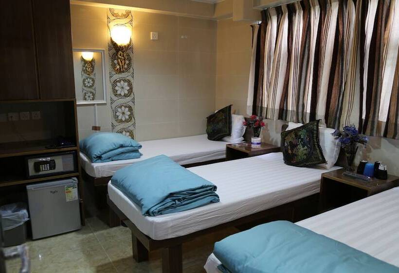 پانسیون Legend Guest House