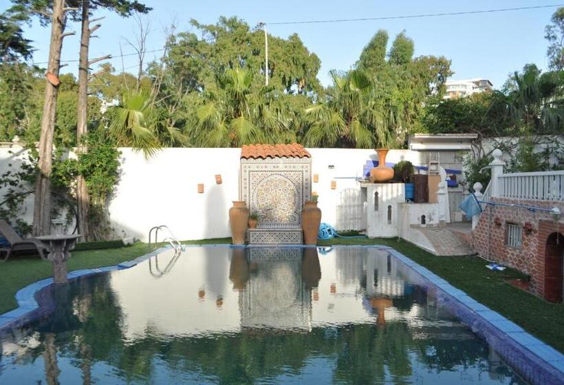 بنسيون Malabata Guest House