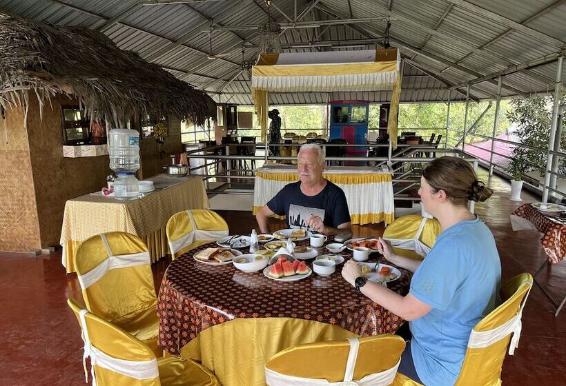 Пансион Marari Beach Villas