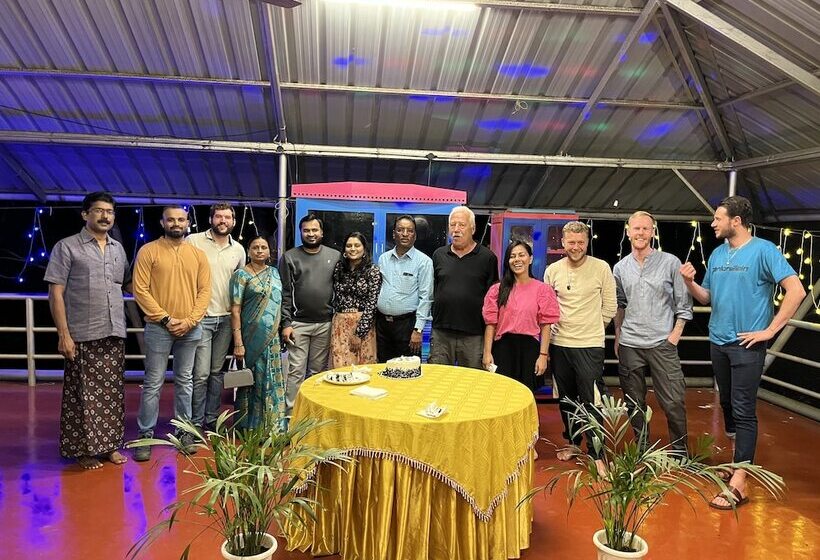 Пансион Marari Beach Villas