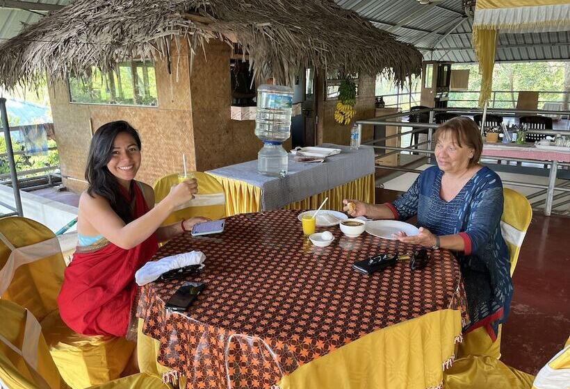 Пансион Marari Beach Villas