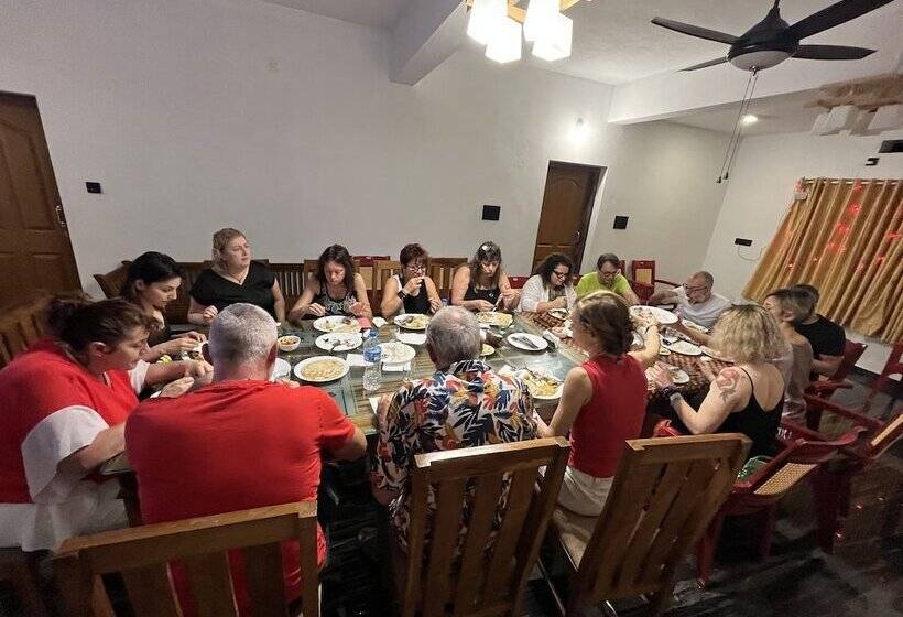 Пансион Marari Beach Villas