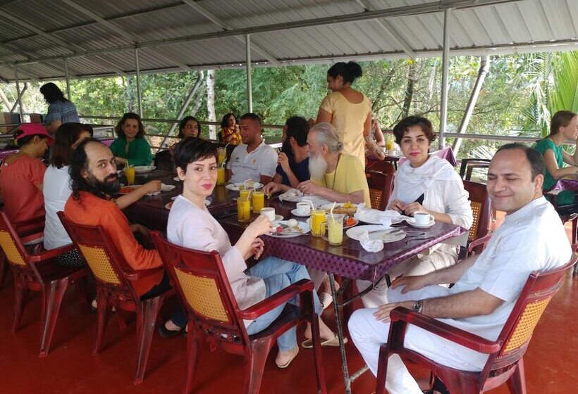 Пансион Marari Beach Villas