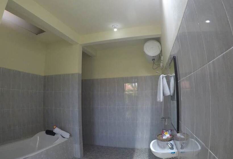 ペンション Surya Pandawa Homestay