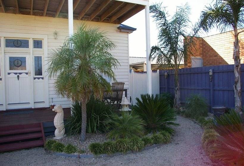 פנסיון Pelican Sands Bed & Breakfast