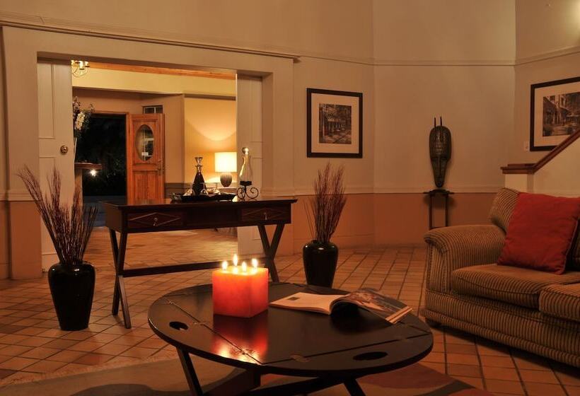 Пансион Sunset Manor