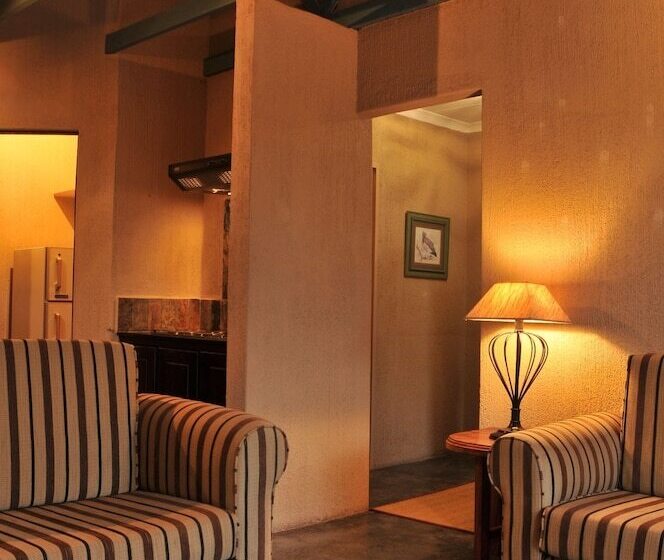 Пансион Sunset Manor