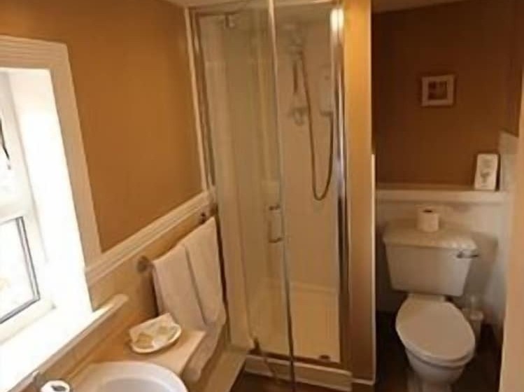 بنسيون The Courtyard Guest House