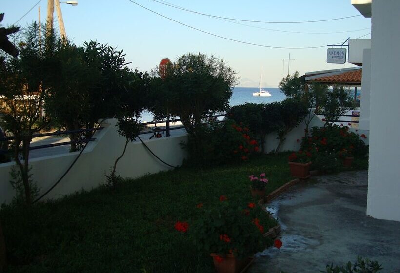 Philippos Studios & Apartments