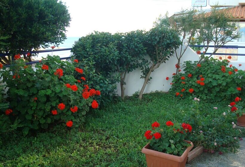 Philippos Studios & Apartments