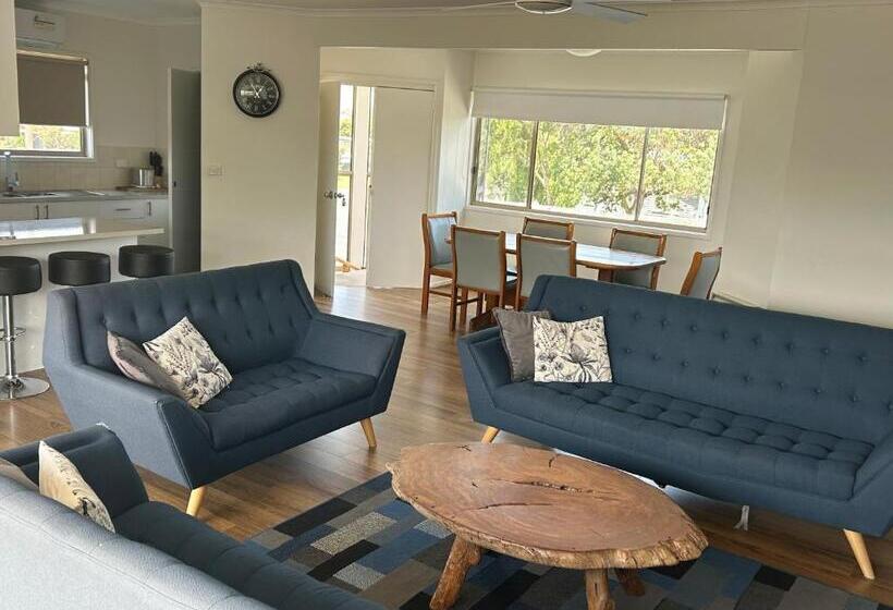 Portarlington Beach Motel