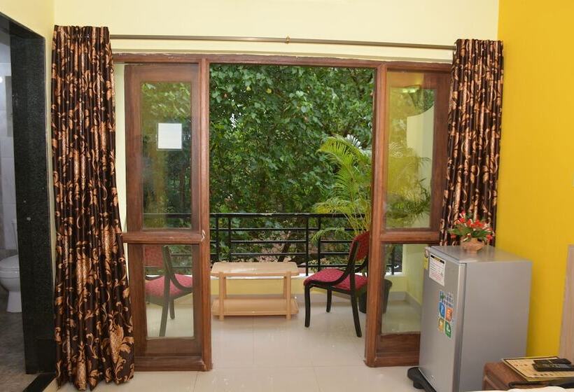 Rbr Beach Resort Calangute