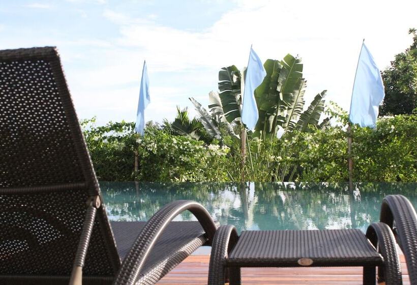 استراحتگاه Ocean Suites Bohol Boutique