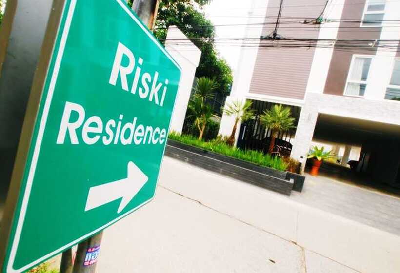 Riski Residence Ngamwongwan